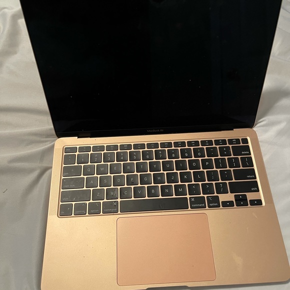 2020 MACBOOK PRO AIR ROSE GOLD - Picture 1 of 6